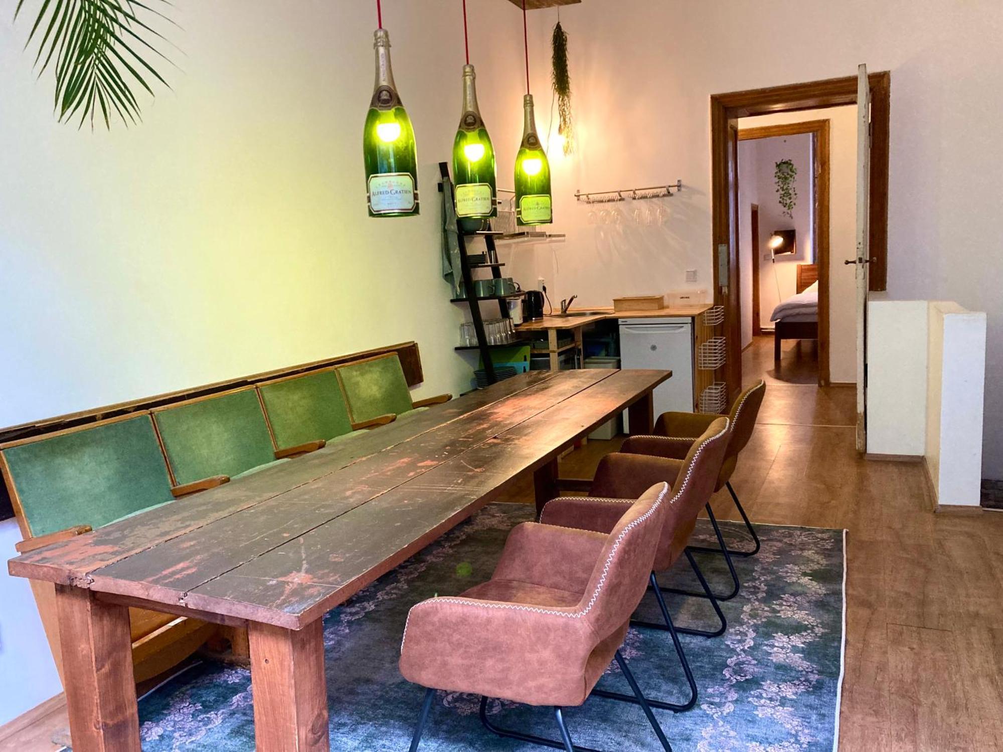 Minimal No 41 Hostel