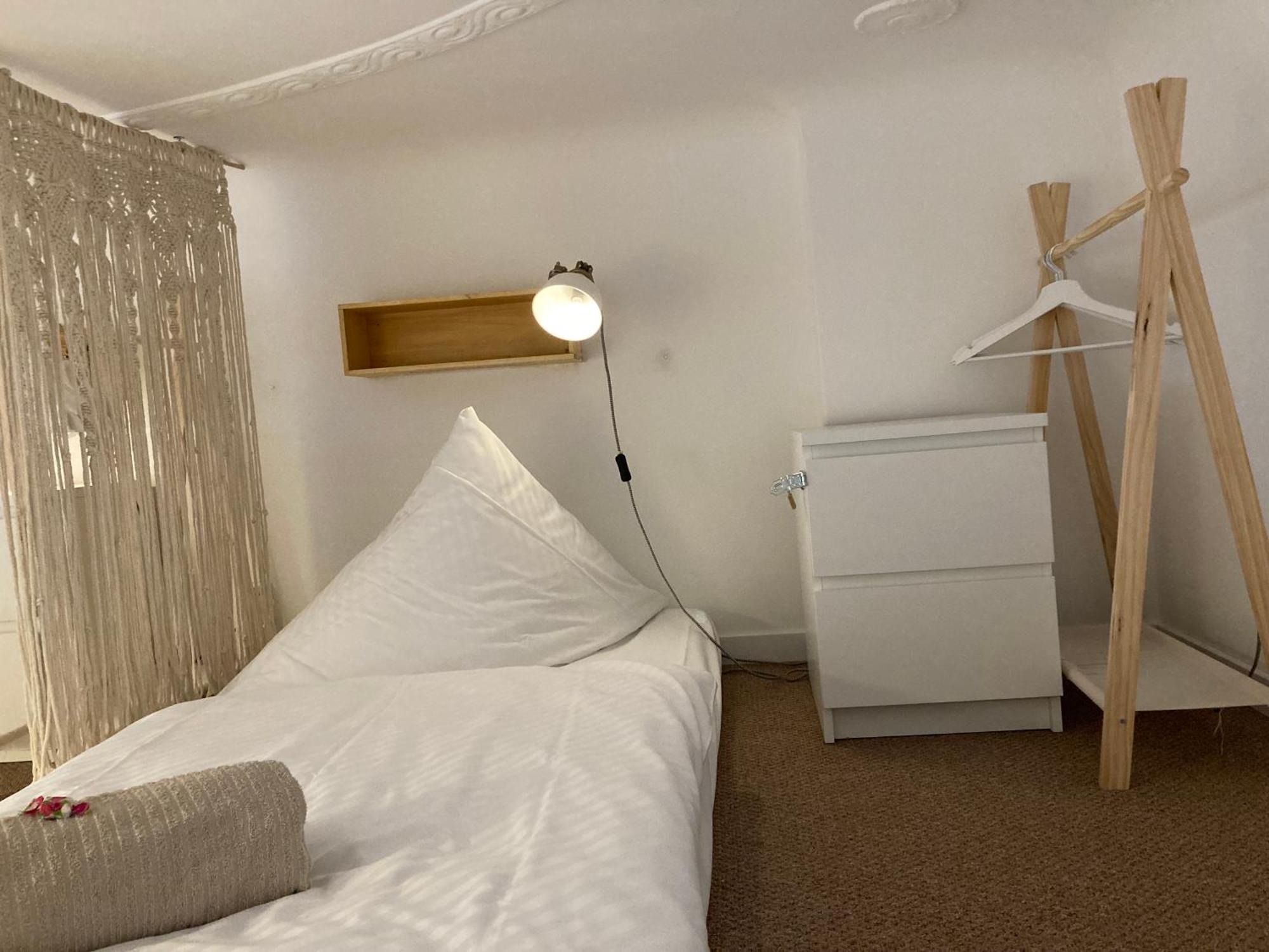 Hostel Minimal No 41 *